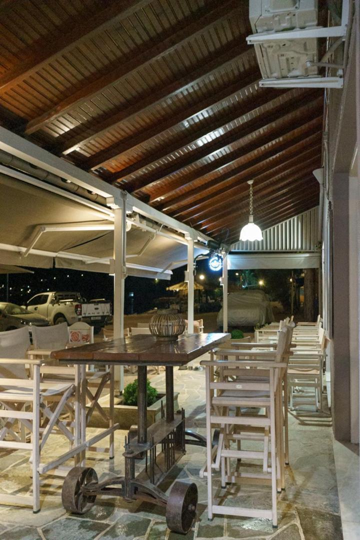 Archontiko Seaside Hotel Platanias  Exterior photo